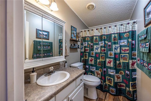 30704 Bonsai Drive, Warsaw, MO 65355