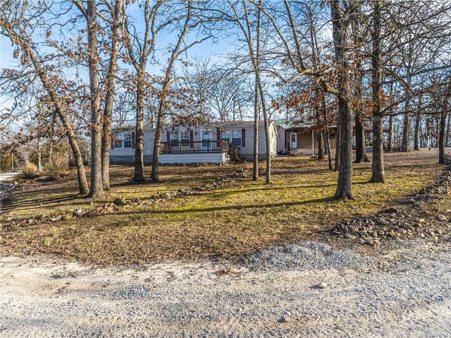 30704 Bonsai Drive, Warsaw, MO 65355