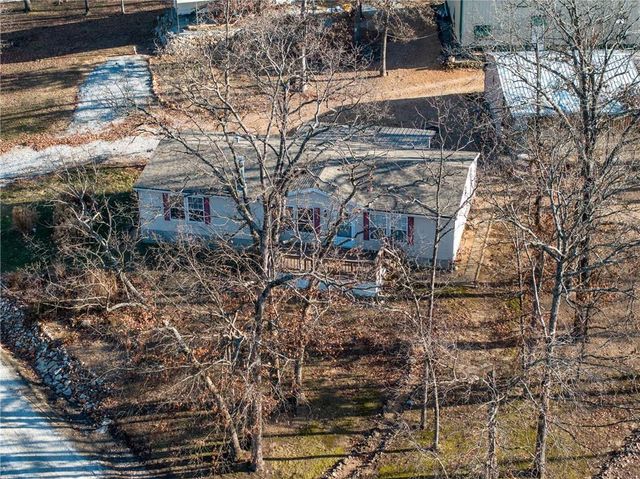 30704 Bonsai Drive, Warsaw, MO 65355