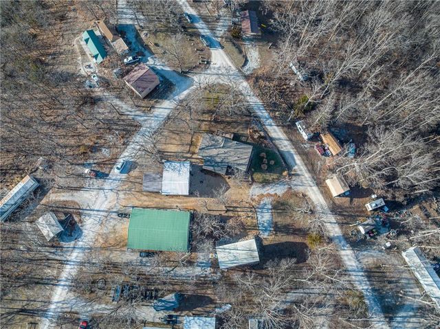 30704 Bonsai Drive, Warsaw, MO 65355