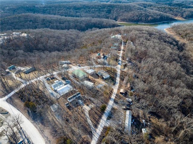 30704 Bonsai Drive, Warsaw, MO 65355