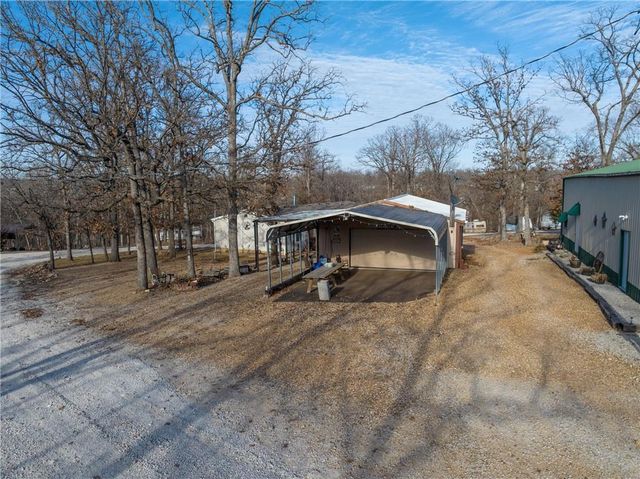 30704 Bonsai Drive, Warsaw, MO 65355