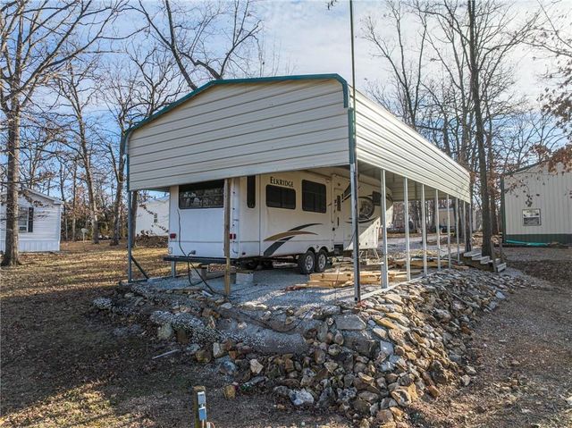 30704 Bonsai Drive, Warsaw, MO 65355