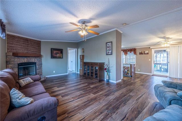 30704 Bonsai Drive, Warsaw, MO 65355