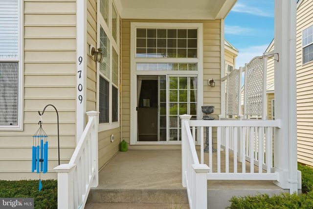 9709 SEAFIELD PL, Bristow, VA 20136