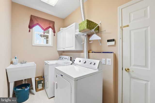 9709 SEAFIELD PL, Bristow, VA 20136