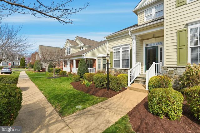 9709 SEAFIELD PL, Bristow, VA 20136