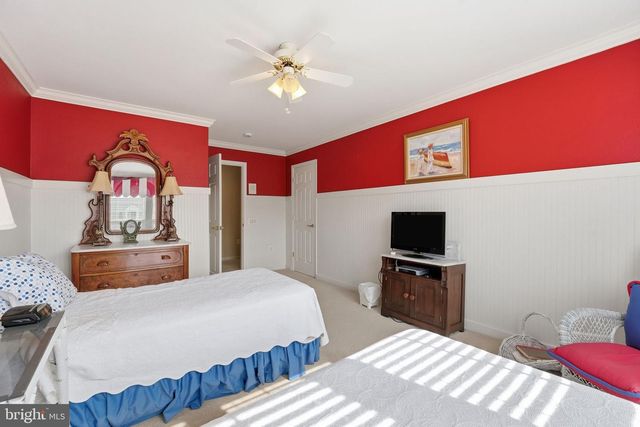 9709 SEAFIELD PL, Bristow, VA 20136