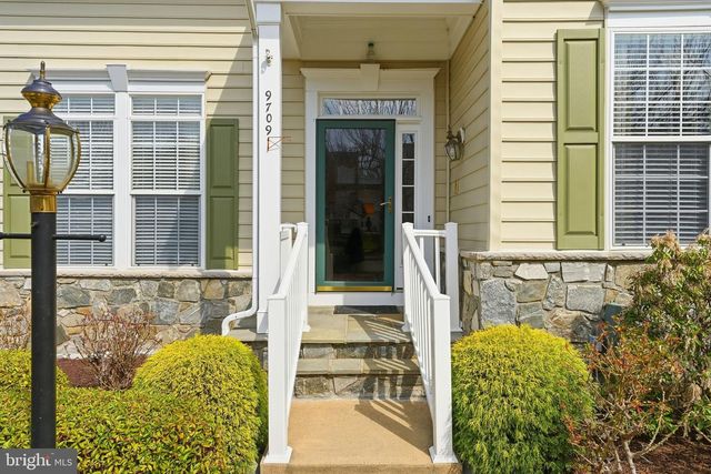 9709 SEAFIELD PL, Bristow, VA 20136