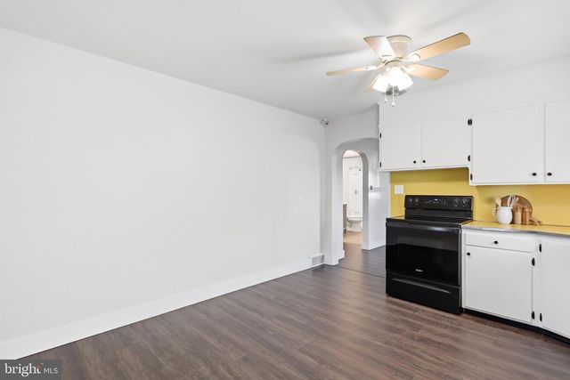 216 HIGH ST, Chambersburg, PA 17201