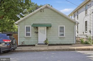 216 HIGH ST, Chambersburg, PA 17201