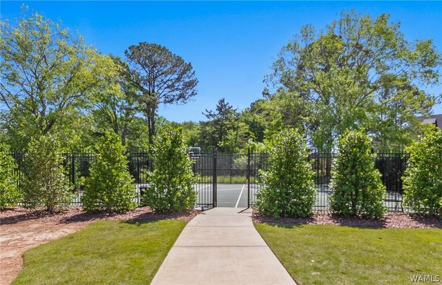 675 Carleton, Tuscaloosa, AL 35406