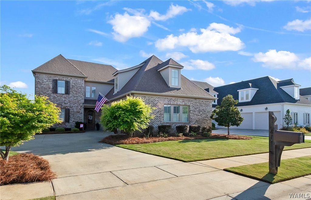 675 Carleton, Tuscaloosa, AL 35406