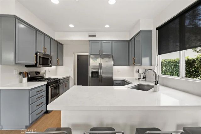 134 Monte Vista Avenue A, Costa Mesa, CA 92627