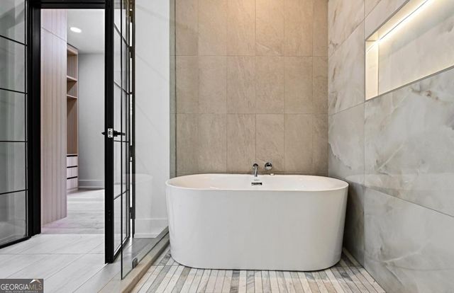 2070 Fontainbleau Drive, Conyers, GA 30094