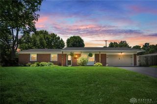 2376 Portage Path, Bellbrook, OH 45305