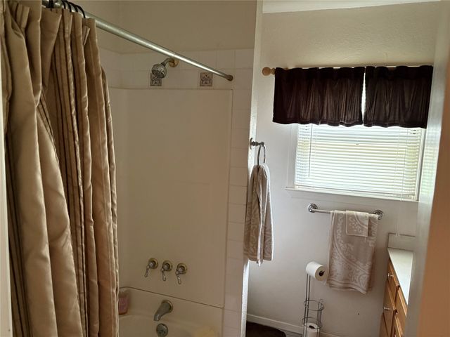 323 S Fisher Street, Gorman, TX 76454