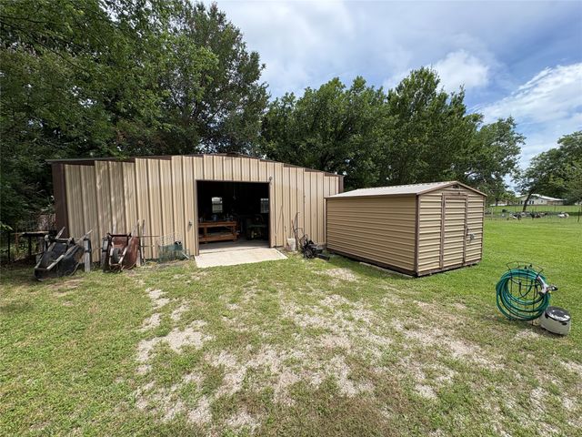 323 S Fisher Street, Gorman, TX 76454