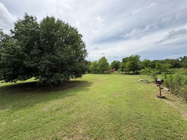 323 S Fisher Street, Gorman, TX 76454