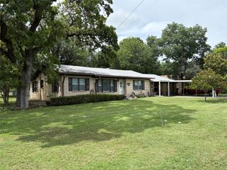 323 S Fisher Street, Gorman, TX 76454