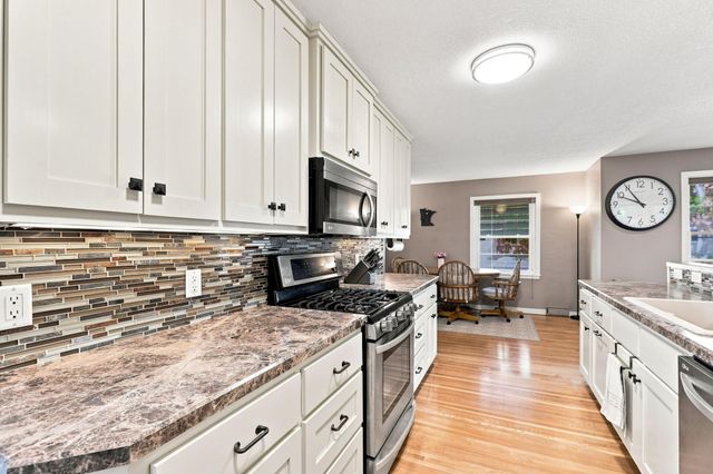 8 6th Avenue NE, Osseo, MN 55369