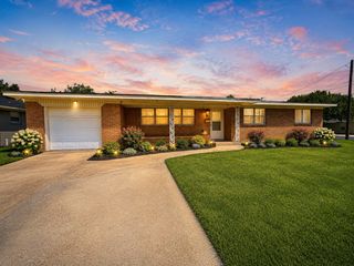 401 W Lamberth Road, Sherman, TX 75092