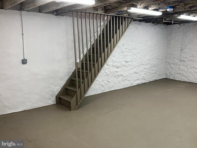 3236 LYNDALE AVE, Baltimore, MD 21213