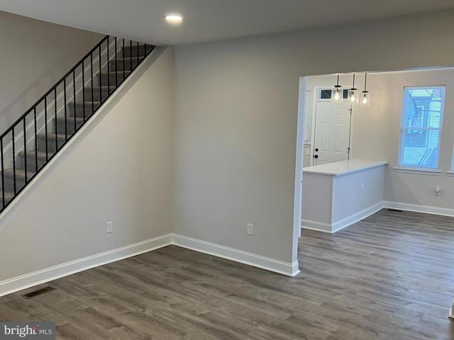 3236 LYNDALE AVE, Baltimore, MD 21213