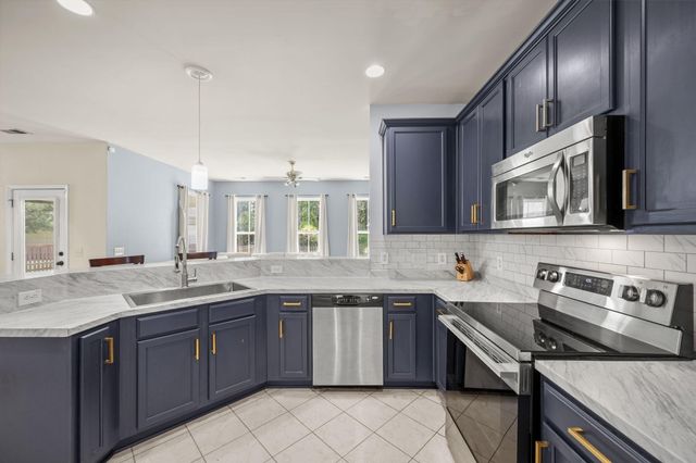 191 Avonshire Drive, Summerville, SC 29483