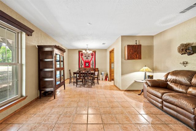 505 Curtis Road, Burleson, TX 76028