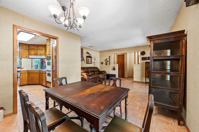 505 Curtis Road, Burleson, TX 76028