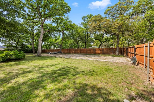 505 Curtis Road, Burleson, TX 76028