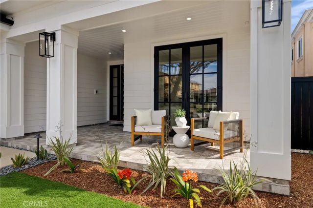 1820 9th Street, Manhattan Beach, CA 90266