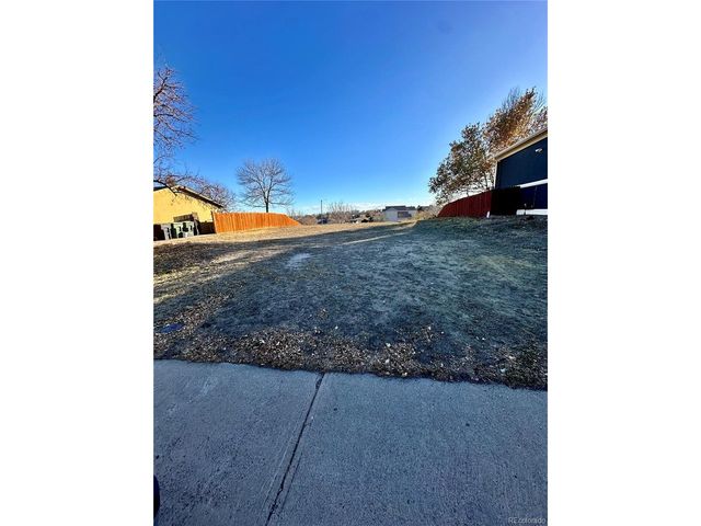 2422 E 96th Way, Thornton, CO 80229