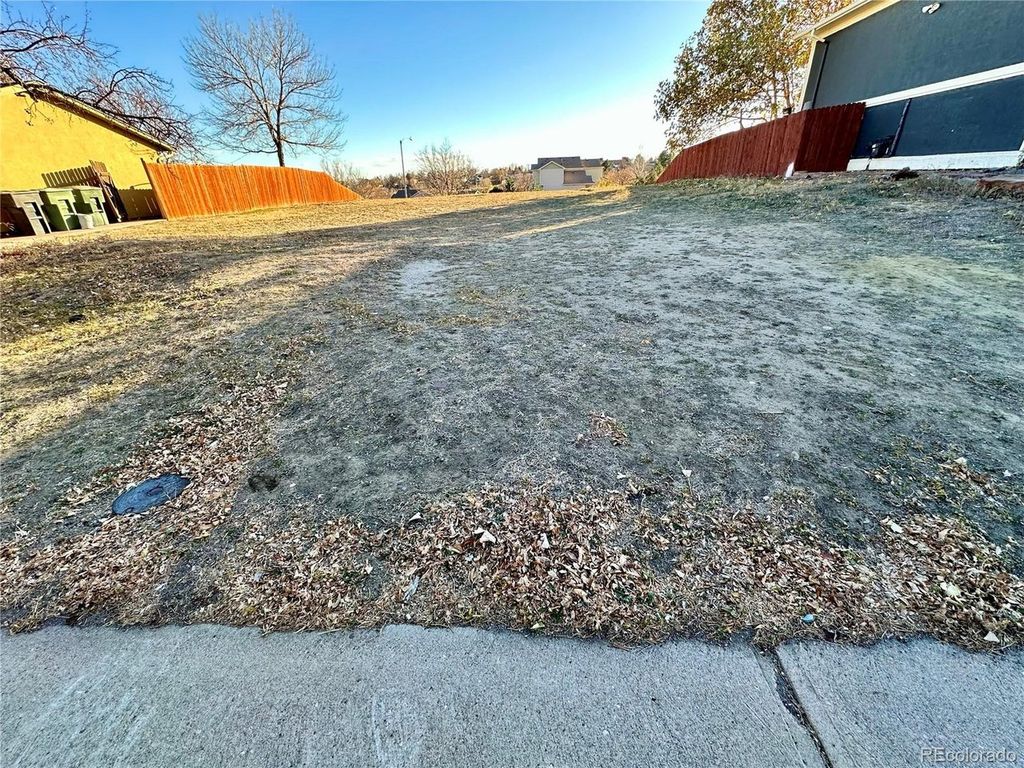 2422 E 96th Way, Thornton, CO 80229