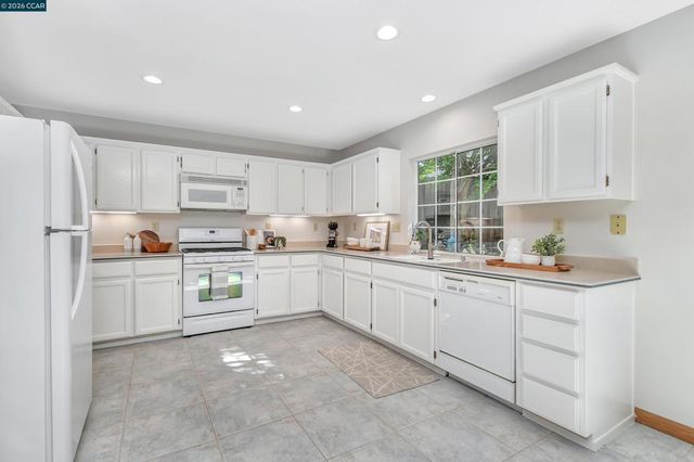 280 Brady Street, Martinez, CA 94553