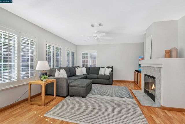 280 Brady Street, Martinez, CA 94553