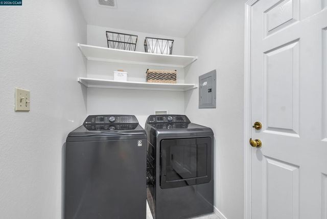280 Brady Street, Martinez, CA 94553
