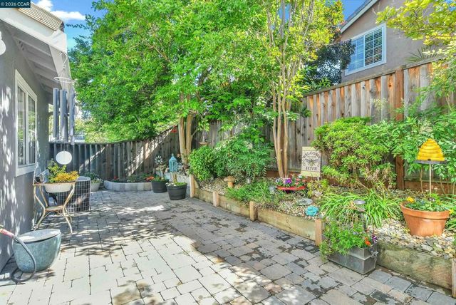 280 Brady Street, Martinez, CA 94553