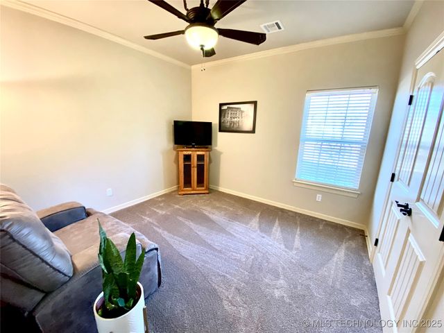 13822 S 18th Place, Bixby, OK 74008