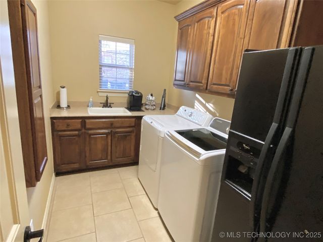 13822 S 18th Place, Bixby, OK 74008