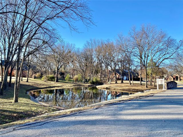 13822 S 18th Place, Bixby, OK 74008