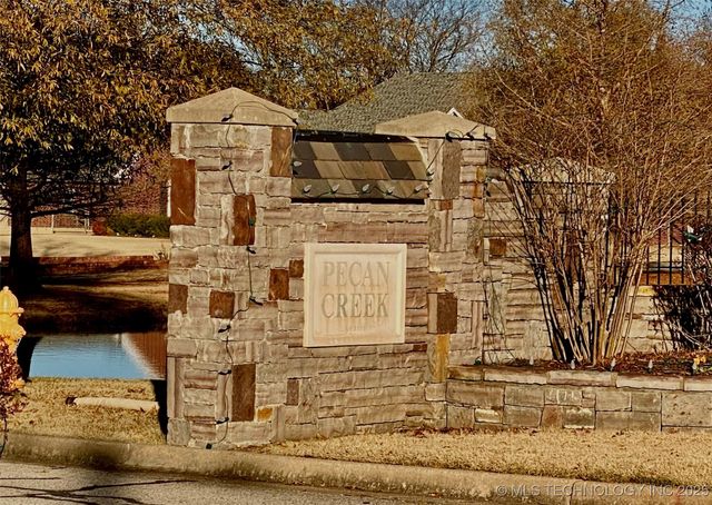 13822 S 18th Place, Bixby, OK 74008