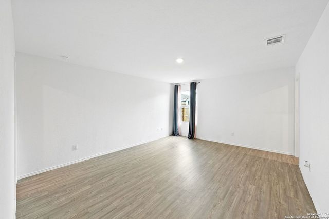 4319 FLUVIAL CIR, San Antonio, TX 78223