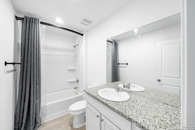 4319 FLUVIAL CIR, San Antonio, TX 78223
