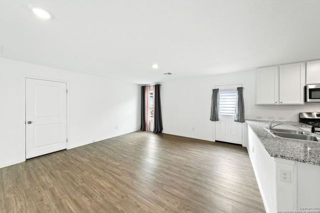4319 FLUVIAL CIR, San Antonio, TX 78223