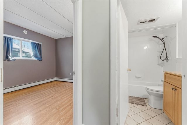 1011 Main St 5, Woburn, MA 01801