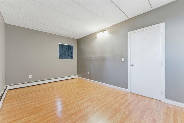 1011 Main St 5, Woburn, MA 01801