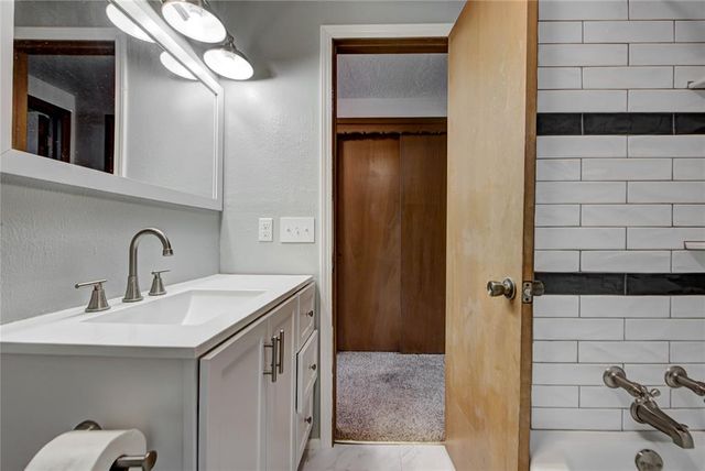 1603 Canterbury Street, Norman, OK 73069