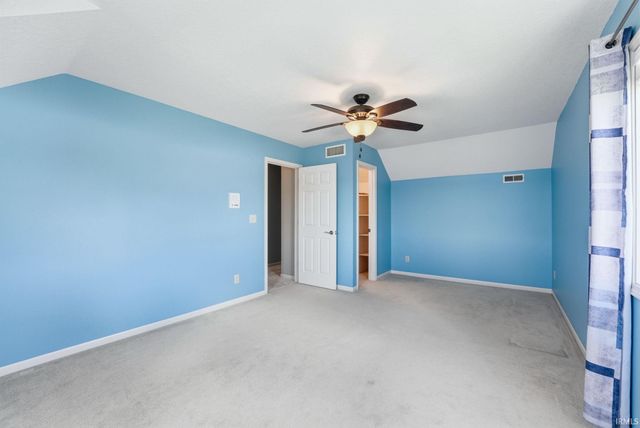 54 Ems B20b Lane, Pierceton, IN 46562
